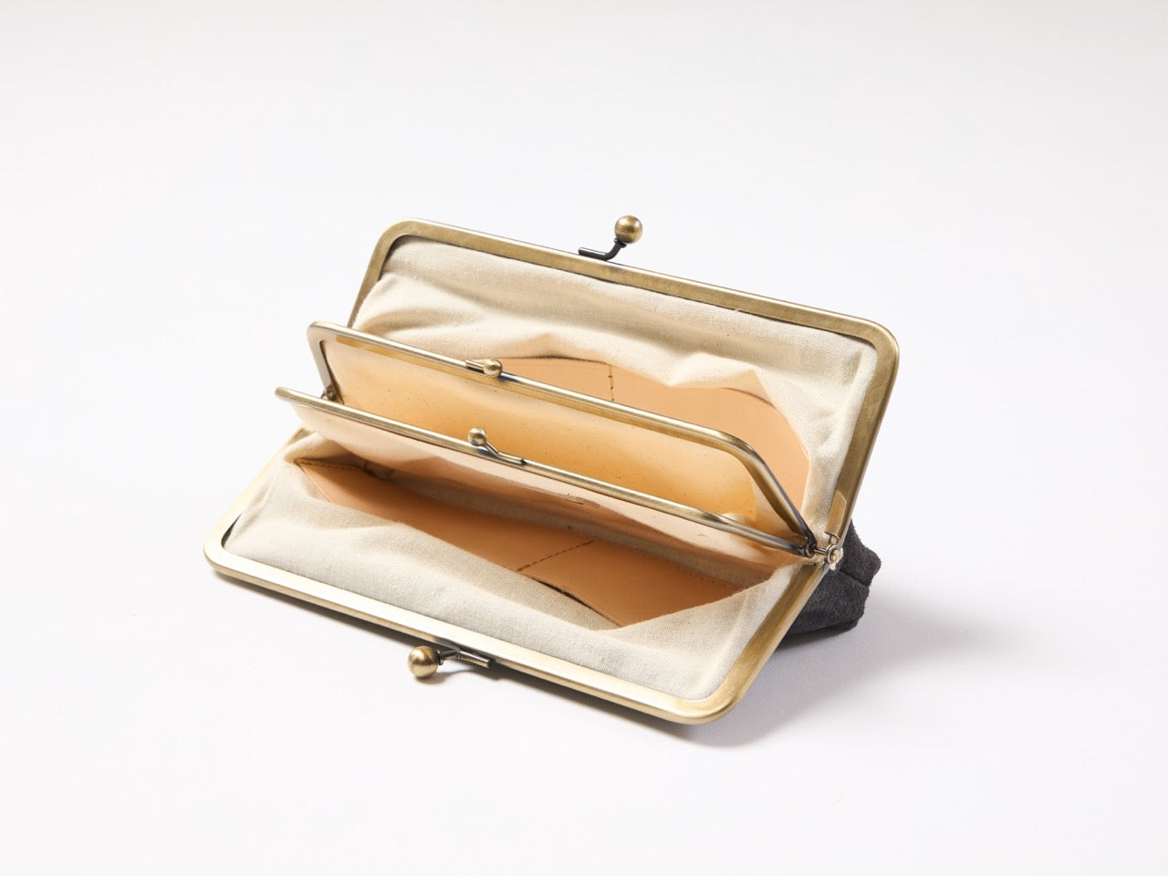 BrownBrown×2nd】ハンドペイントがまぐちウォレット – CLUB 2nd