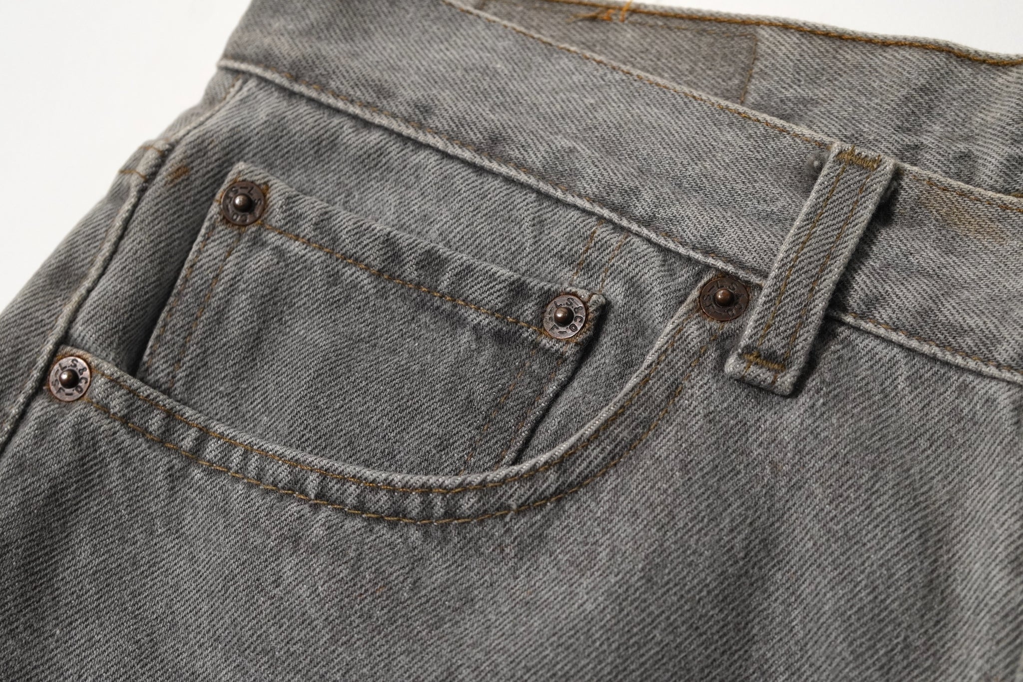 90s Levi'sの501[USA製]（グレー）W32／おすぎ村(2nd編集長) – CLUB 2nd